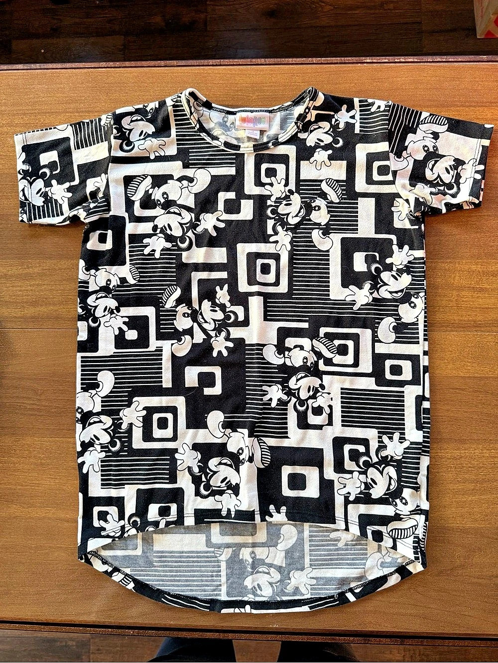 Lularoe Disney Sloan Mickey Mouse Shirt Girls 8